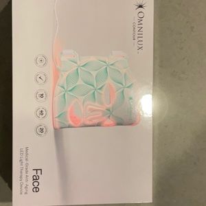 Omnilux Contour Red Light